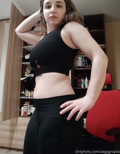 aegagropila xxx étoile photo