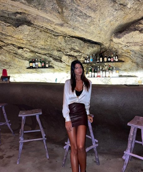 Valentina Venturi modèle de sexe image