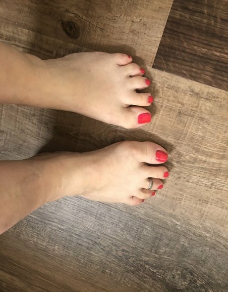 SaraMM star du porno nue des photos