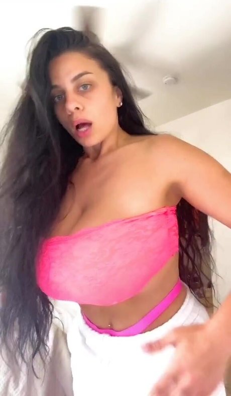 Jordan Taverner actrice artistique photos