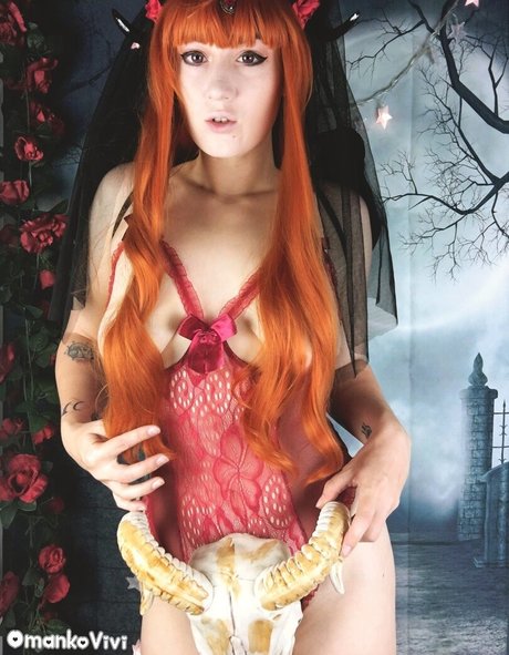 omankovivi actrice érotique des photos