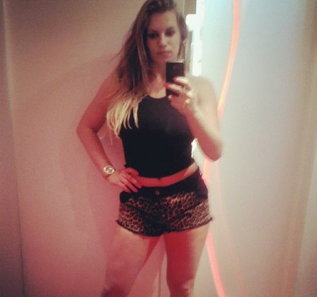 Ju Luz modèle adulte img