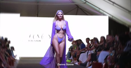 Zienna Sonne star du sexe archive