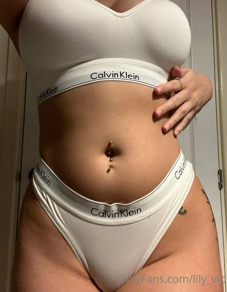 lily vip actrice chaude image