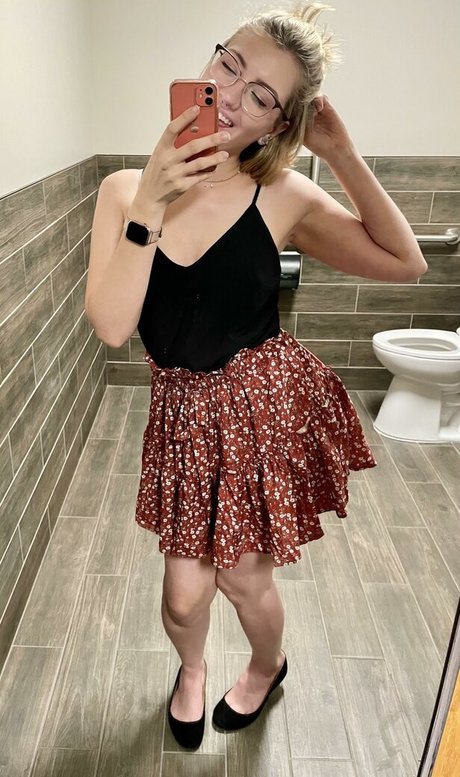 tatouages blonds onlyfans porno sympa image