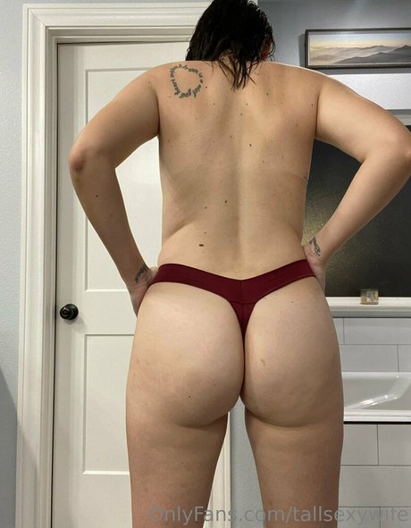 tallsexywife actrice hd photo