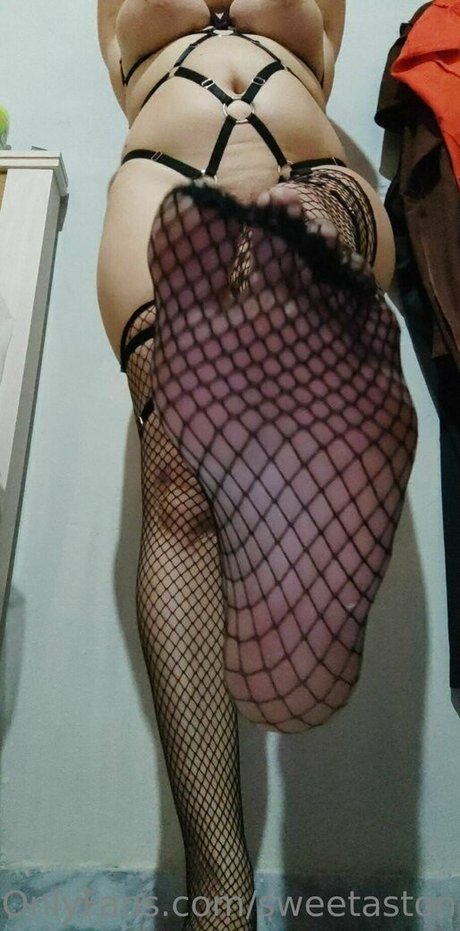 milf blonde aux courbes onlyfans hd parfaite image