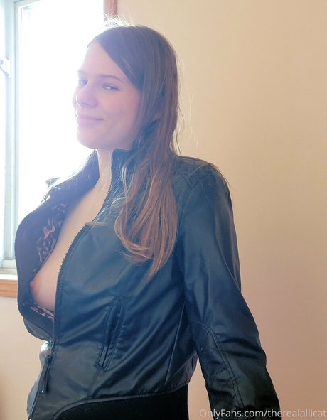 therealallicat star du porno xxx photo