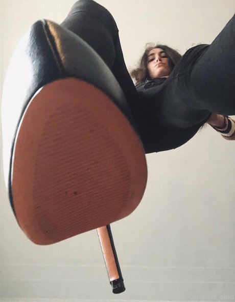 giantesselixs art star du porno img