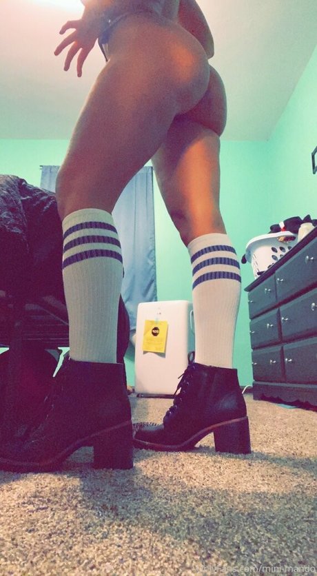 mini mando étoile nue img