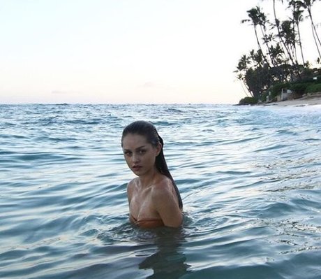 Isabelle Cornish star du sexe collection