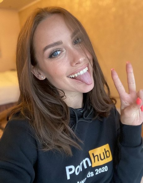 Kristina Sweet nus star du porno photos