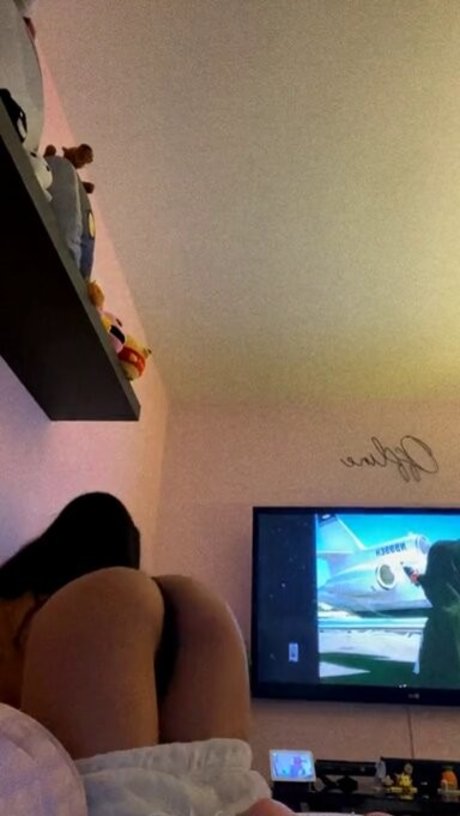 Ovnezz star du porno chaude photos