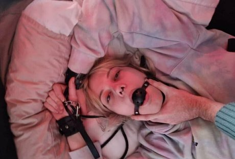 izzystewart star du porno exclusive images