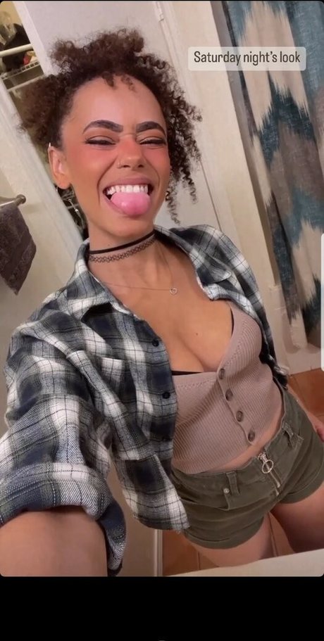 BlackKrystal star du porno de haute qualité des photos