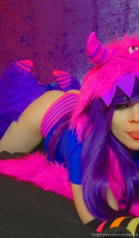 randarice modèle sexy img