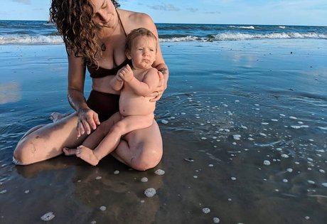 Hallee Hirsh modèle meilleur img