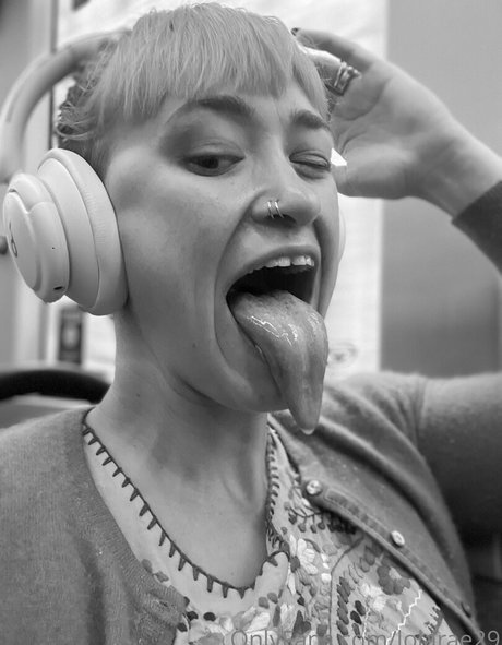 lolarae29 star du porno de haute qualité img