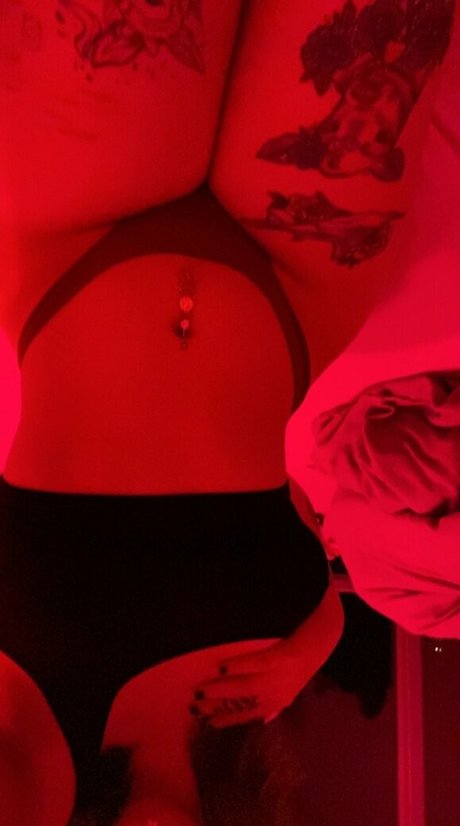 getmeoffpls actrice de nus galeries