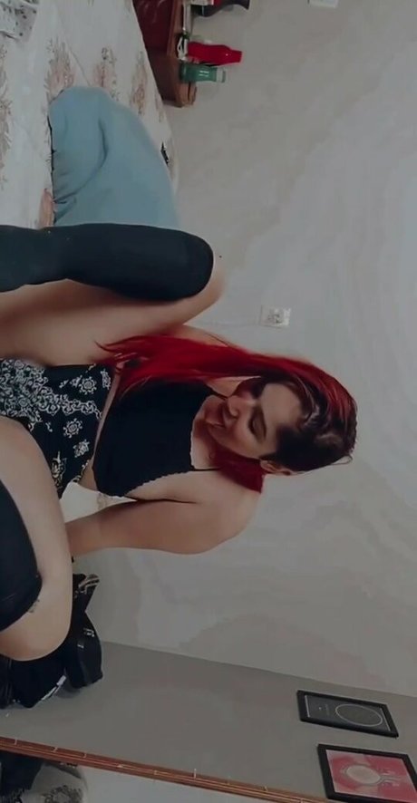 Julia Frost modèle chaud photos