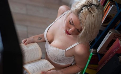 Lulaconst0 actrice adulte photo