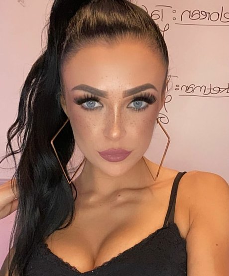 Selina Fox modèle joli des photos