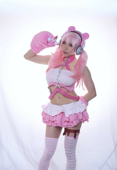 Cloudyninecos modèle magnifique archive