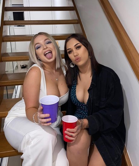 Scoutcohen modèle artistique galerie