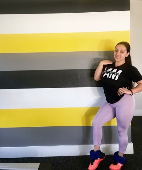 Alissandra Segura actrice érotique des photos