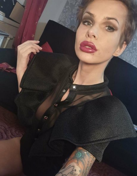 elenahug étoile hd photo