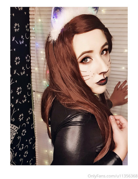 gothickitti haut modèle image