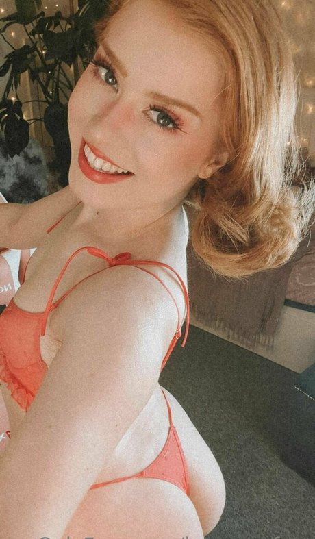 lunarouxfree étoile chaude des photos