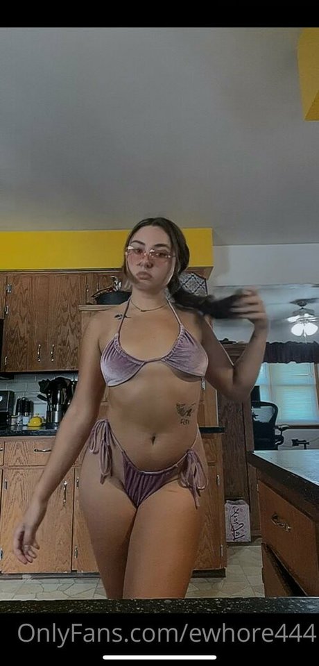 ewhore444 étoile gratuite img