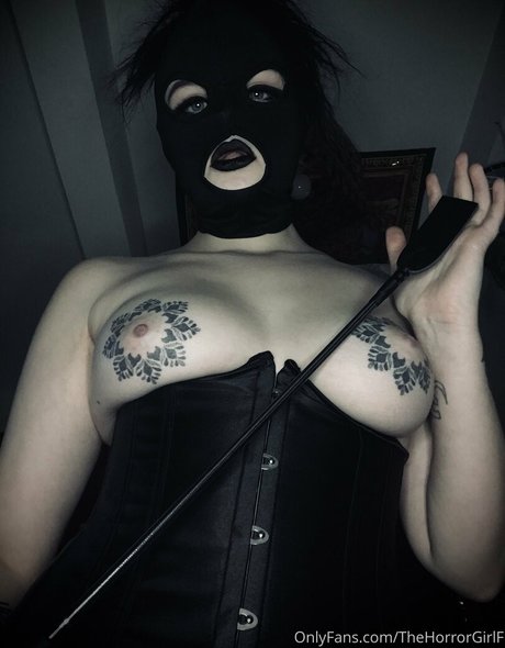 diilestrange modèle sexy image