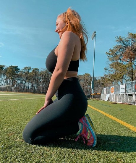 Marina Brooks star exclusive images