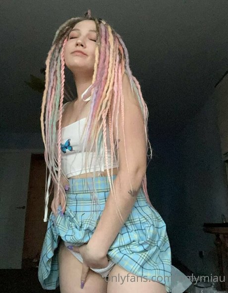 onlymiaux modèle xxx img