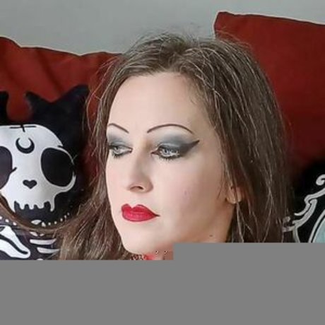 littlegothinheels modèle de sexe photos