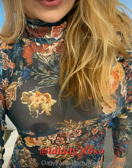 freemistyluxe modèle artistique collection