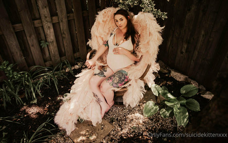 suicidekittenxxx star du porno exclusive img