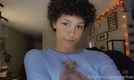 cyberfree modèle de haute qualité image