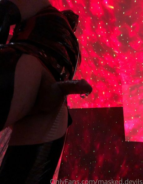 masked devils actrice nue img