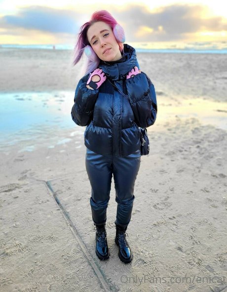 enicat actrice adulte img