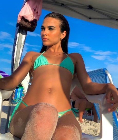 Emily Silva star du porno chaude galerie