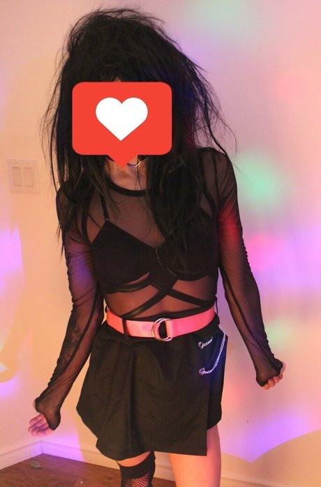 tinysexilexi666 modèle artistique archive