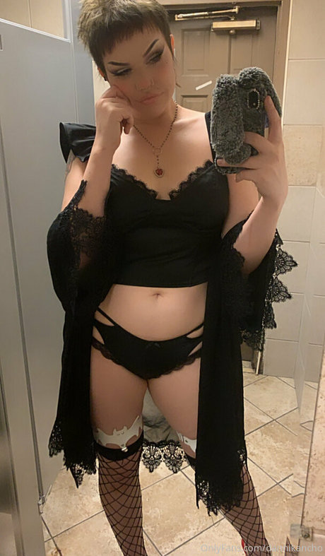 cupidoutlaw modèle pornographique archive