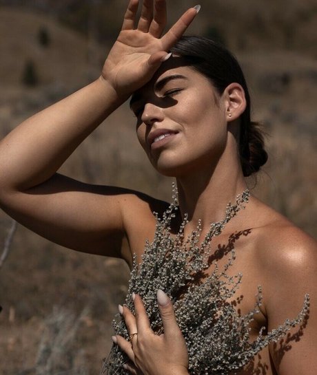 Chelshupe modèle de sexe photo