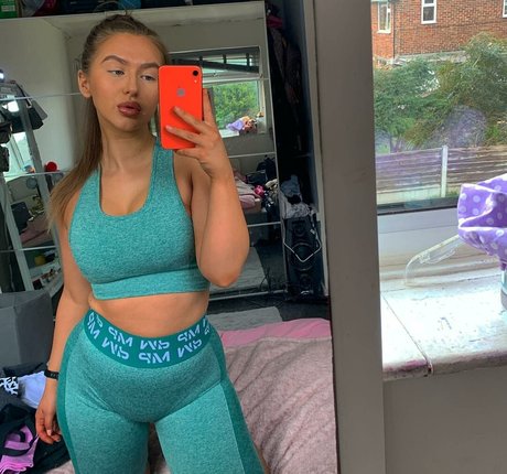 MyProtein star pornographique image