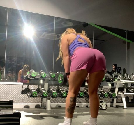 MyProtein étoile nue des photos