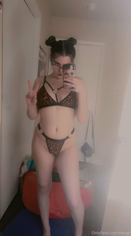 lunettes milf onlyfans nus chauds photo