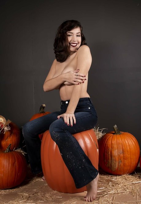 Alli Peach Hamilton sexe star archive